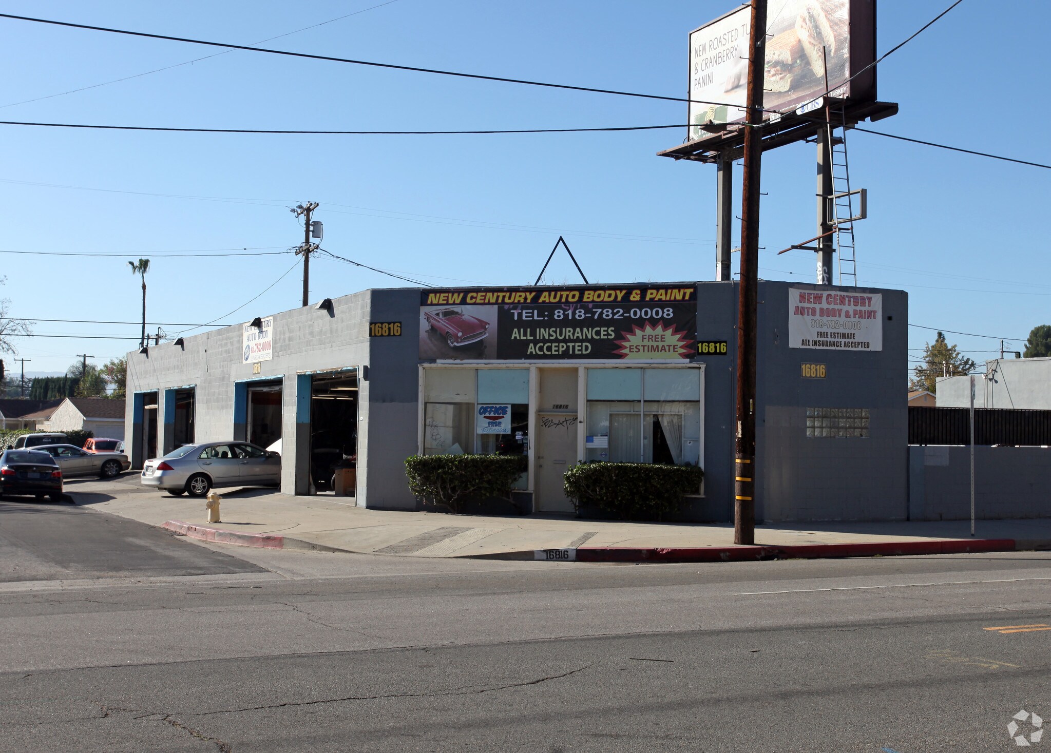 16816 Saticoy St Bldg Cover Photo